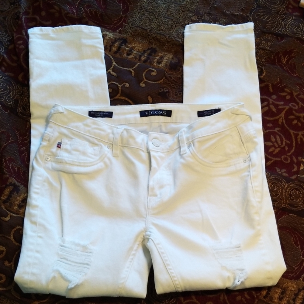 EUC distressed Vigoss thompson tomboy jeans‎